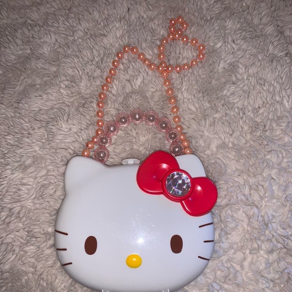 Hello Kitty mini Purse with Pink pearl handle - Picture 2 of 4